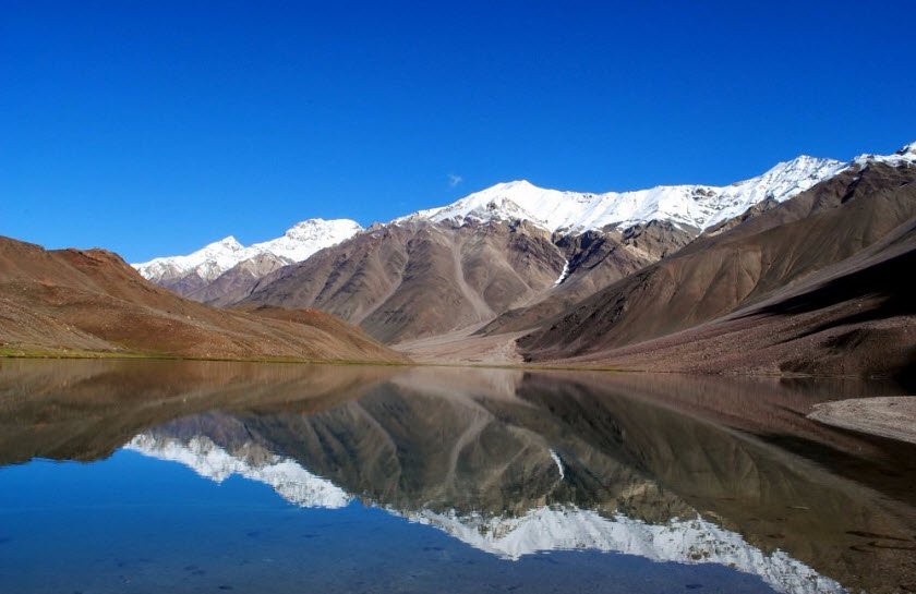 Chandra Taal, Lahaul and Spiti, Himachal Pradesh - Vushii.com Chandra Taal, Lahaul and Spiti, Himachal Pradesh - Vushii.com